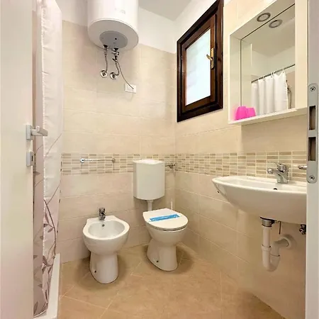 In 44125 Daire Bibione