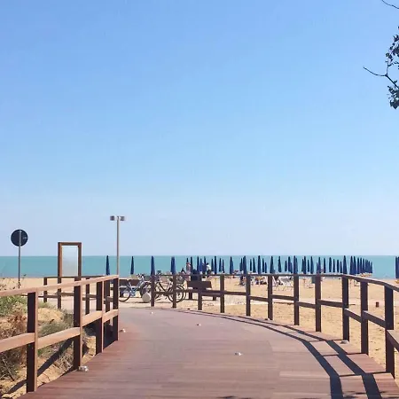 In 44125 Daire Bibione